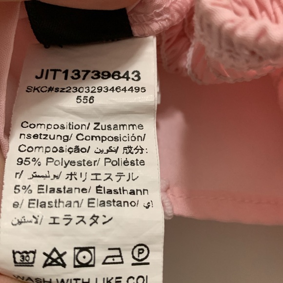 4/$10 Pink size small cropped top - Picture 6 of 6